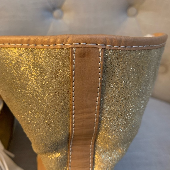 Tory Burch Benjamin camel and gold high top sneakers. Size 9 - Picture 8 of 15